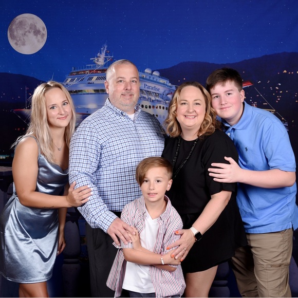 Meet your Posher, Lisa - Picture 5 of 10